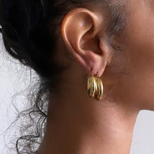 Load image into Gallery viewer, Stand Out - Statement
